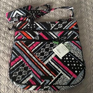 New Vera Bradley Triple Zip Hipster